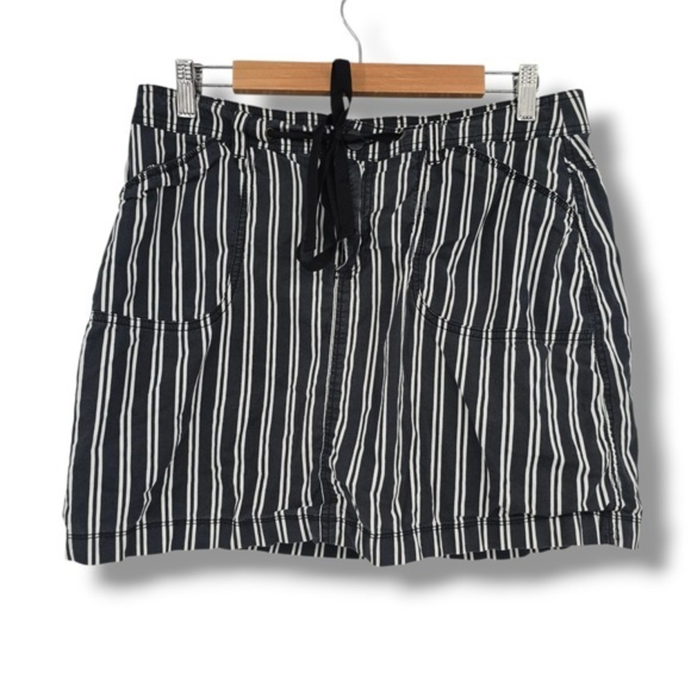 White Stag Striped Skort Size 10 Black White Cotton Blend Mini Skirt Shorts